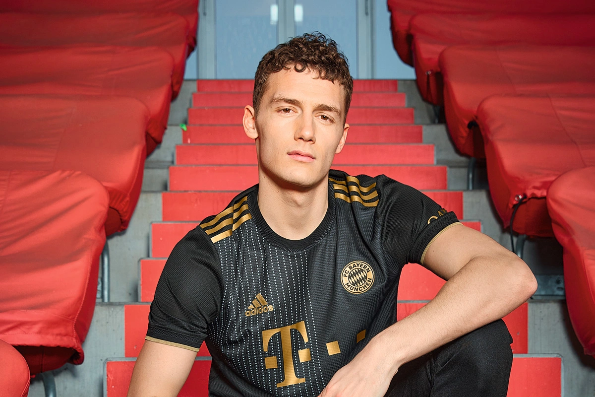 末仍维持高 末仍维持高